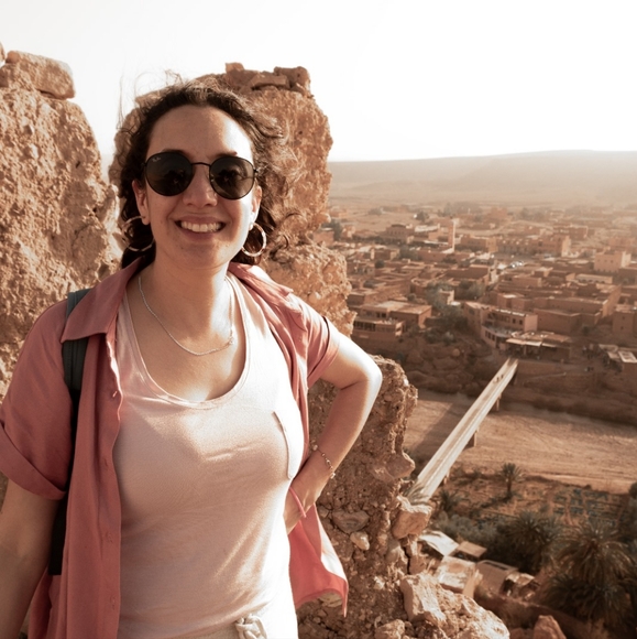 Meet your Posher, Lynn - Picture 1 of 1